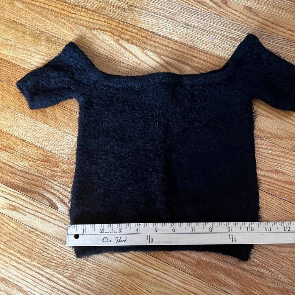 Forever21 black crop top - Picture 2 of 4